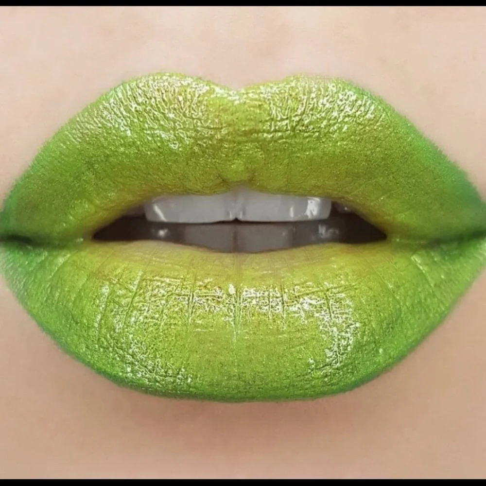 MAC Oh Sweetie Key Lime Trifle Lip Col…